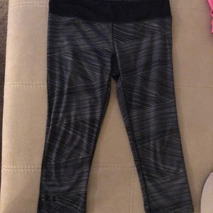 Under Armour capris leggings